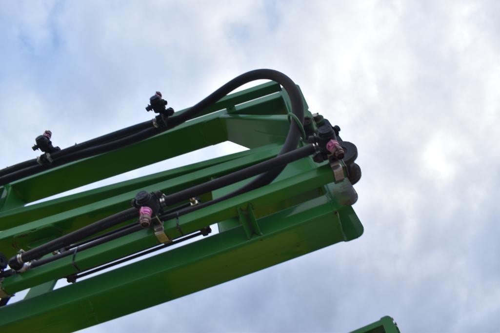 Fast 7420 pull-type sprayer