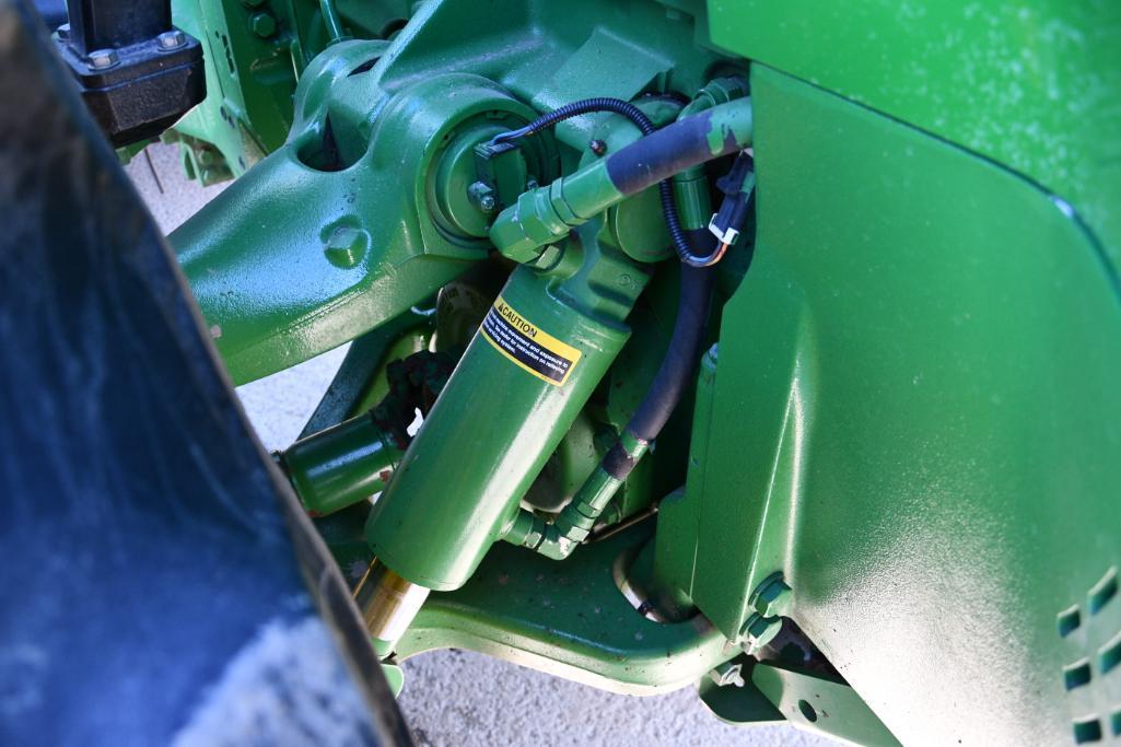 2012 John Deere 8360R MFWD tractor