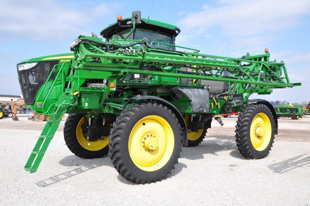 2015 John Deere R4030 self propelled sprayer