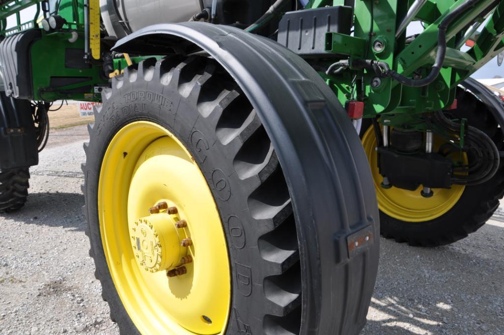 2015 John Deere R4030 self propelled sprayer
