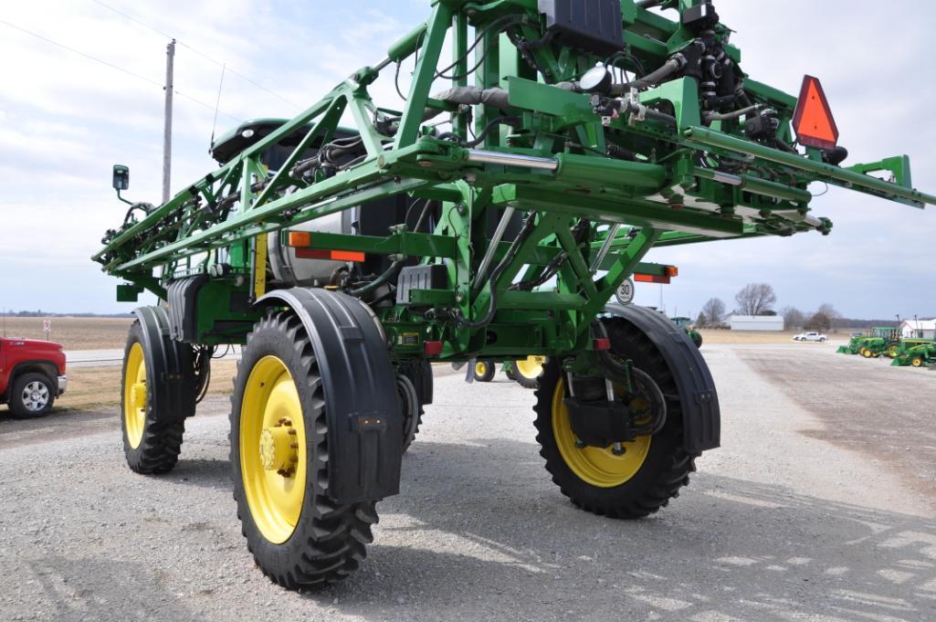 2015 John Deere R4030 self propelled sprayer