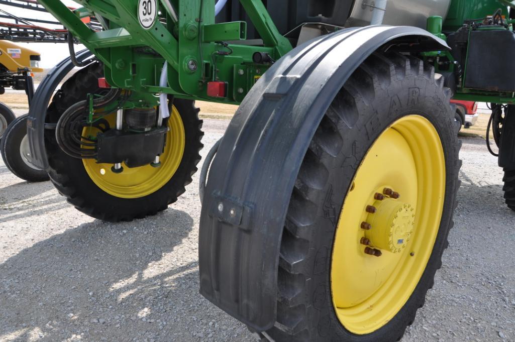 2015 John Deere R4030 self propelled sprayer