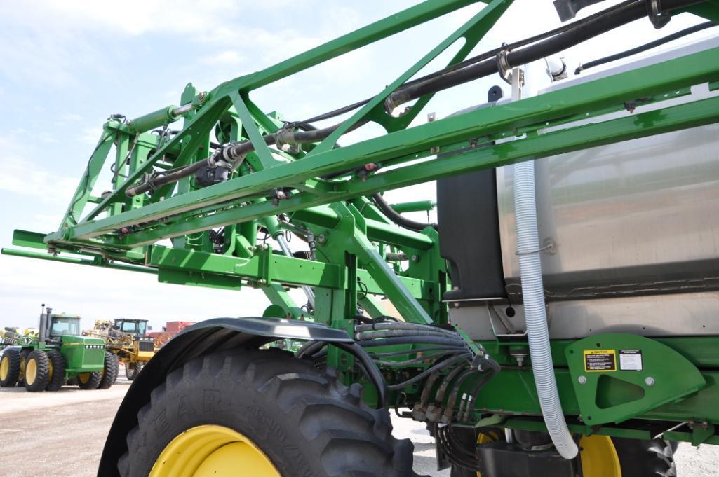 2015 John Deere R4030 self propelled sprayer