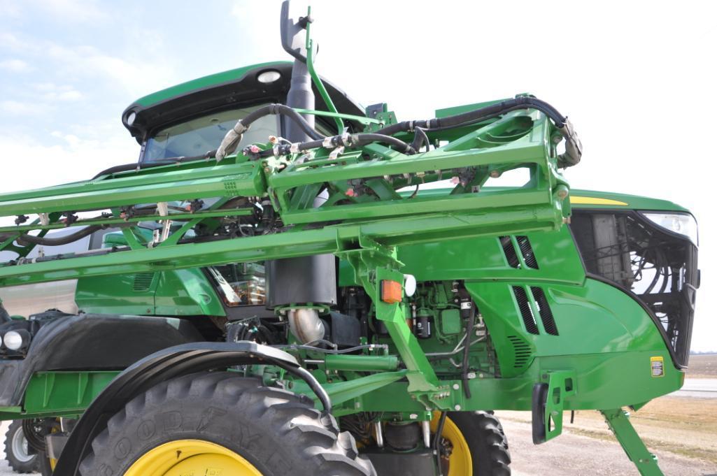2015 John Deere R4030 self propelled sprayer