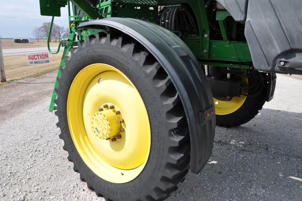 2015 John Deere R4030 self propelled sprayer