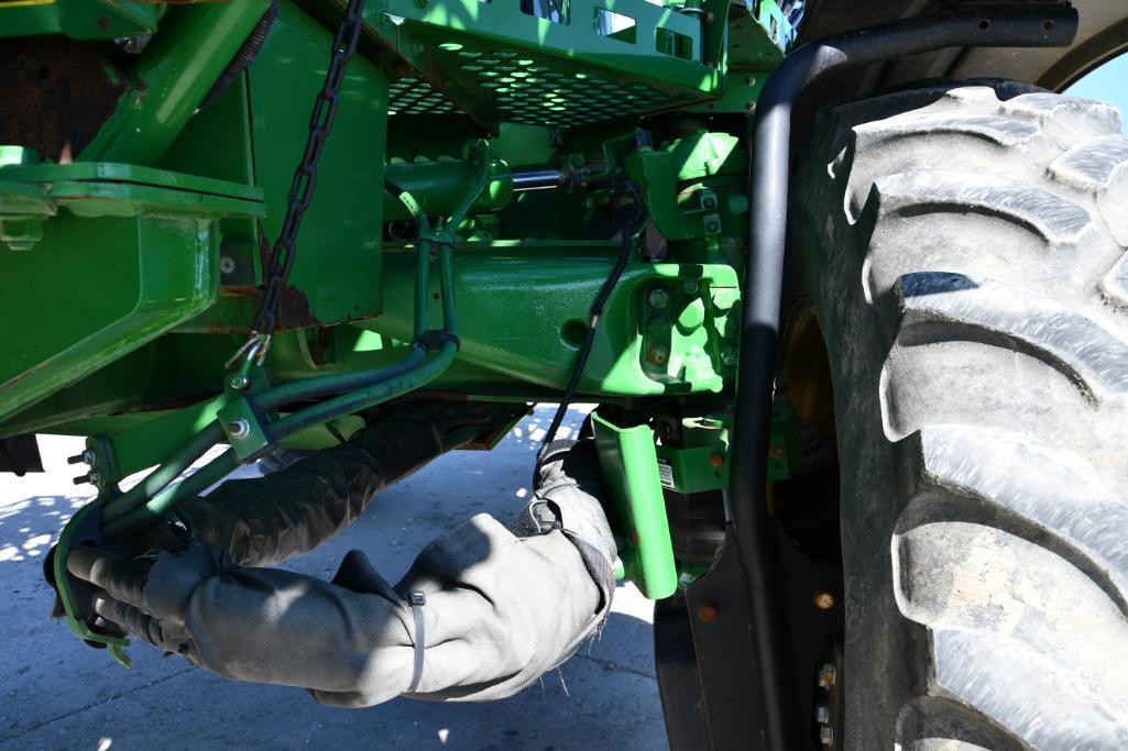 2014 John Deere 4940 self-propelled sprayer