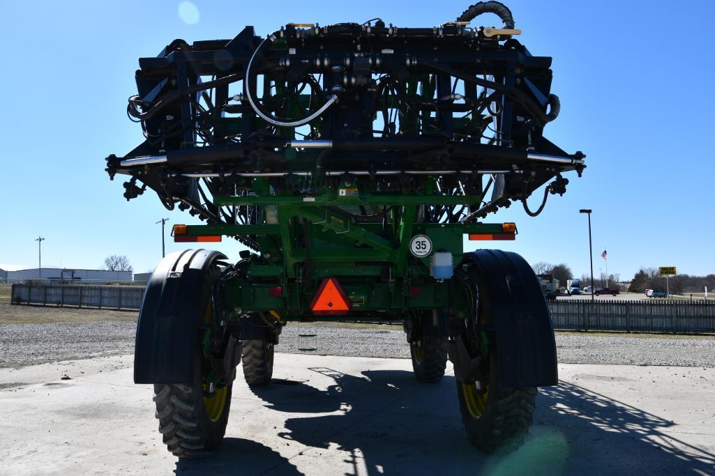 2014 John Deere 4940 self-propelled sprayer