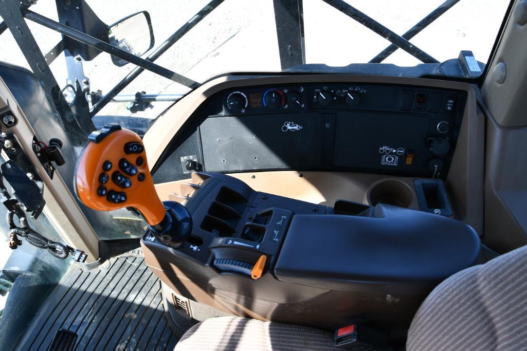 2014 John Deere 4940 self-propelled sprayer