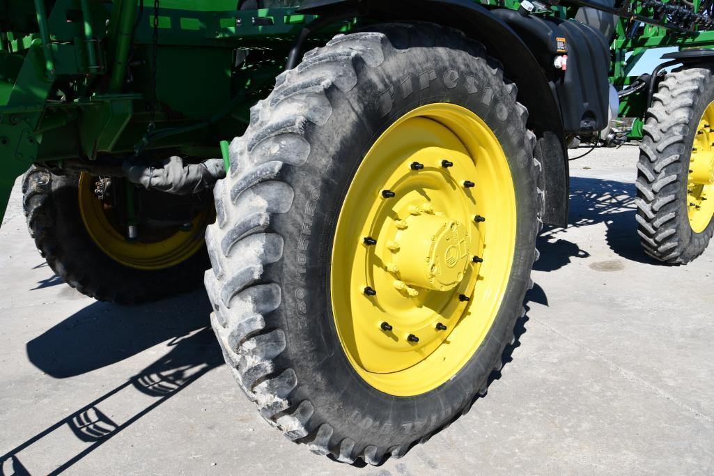 2014 John Deere 4940 self-propelled sprayer
