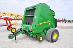 2018 John Deere 560M round baler