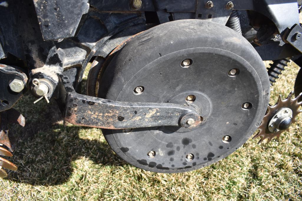 2007 Case-IH 1250 24 row 30" planter