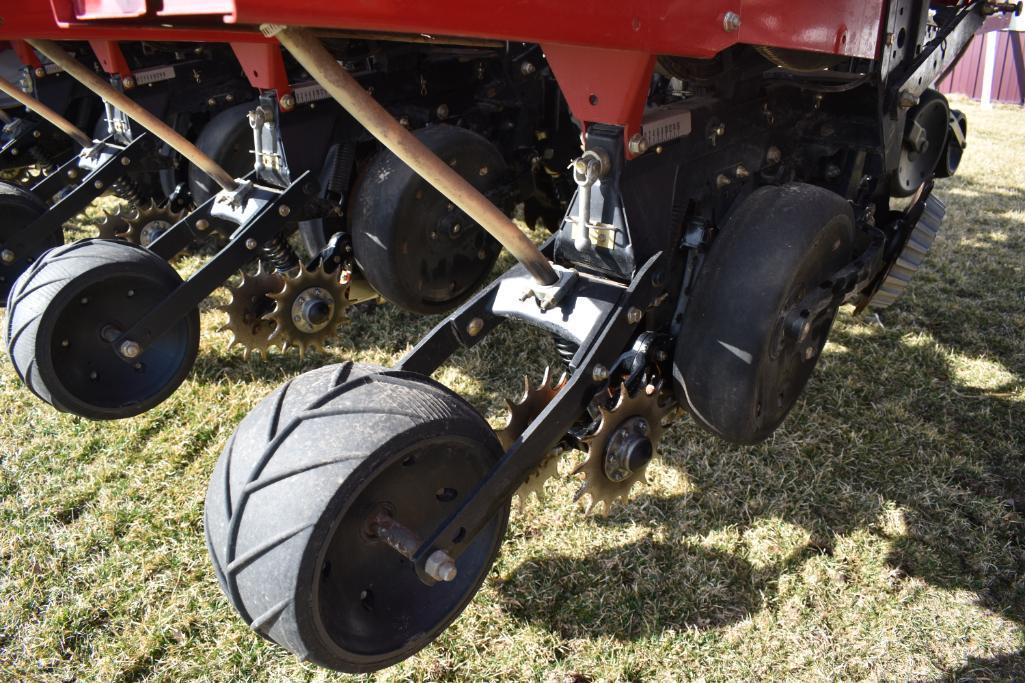 2007 Case-IH 1250 24 row 30" planter