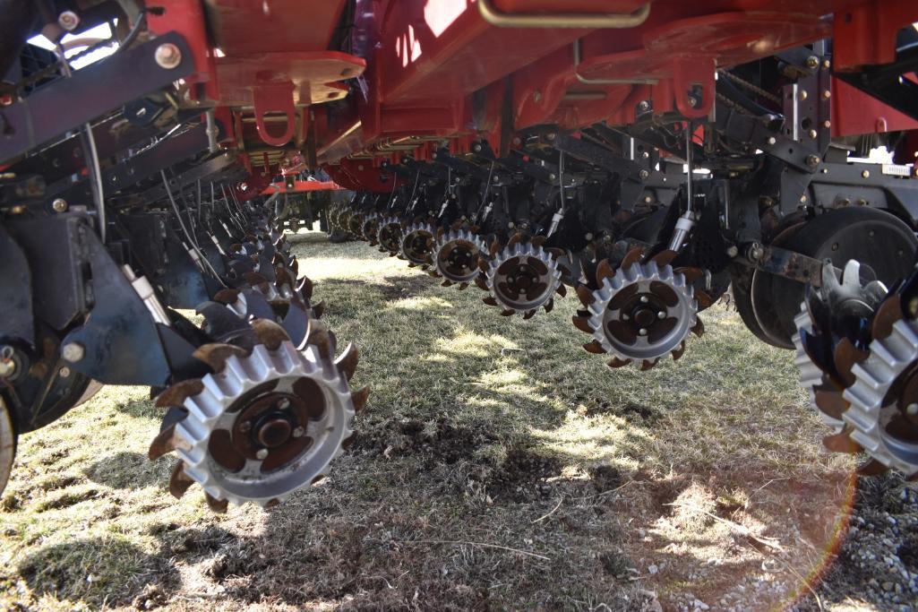 2007 Case-IH 1250 24 row 30" planter