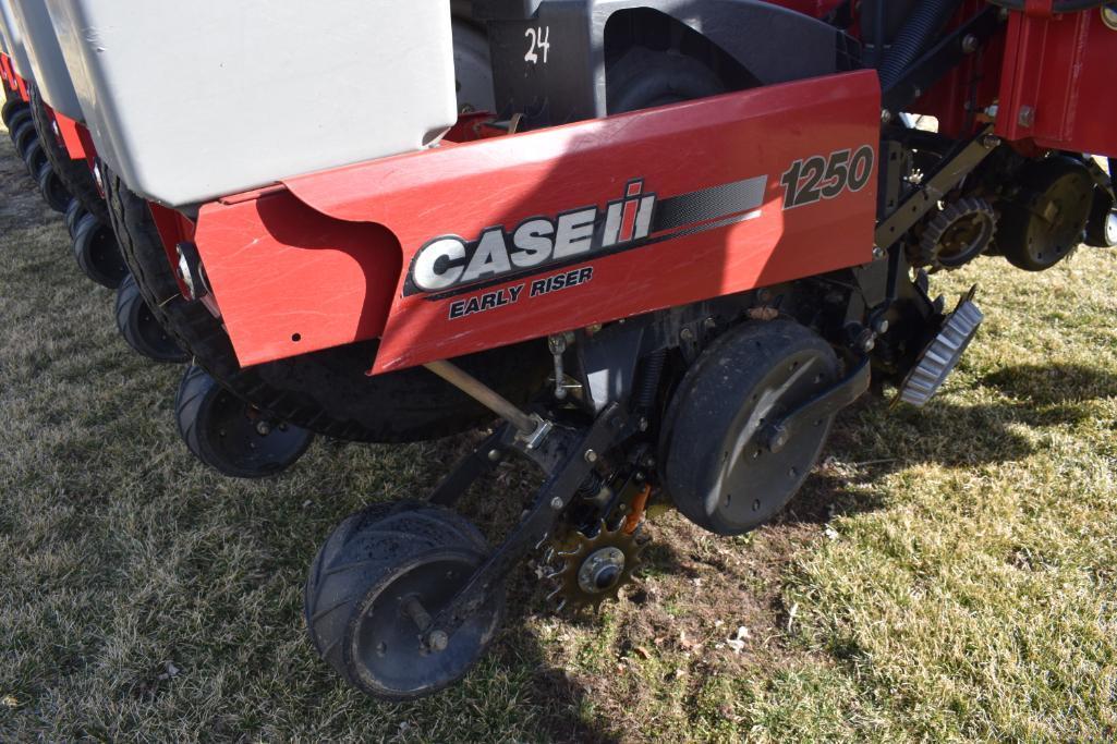 2007 Case-IH 1250 24 row 30" planter