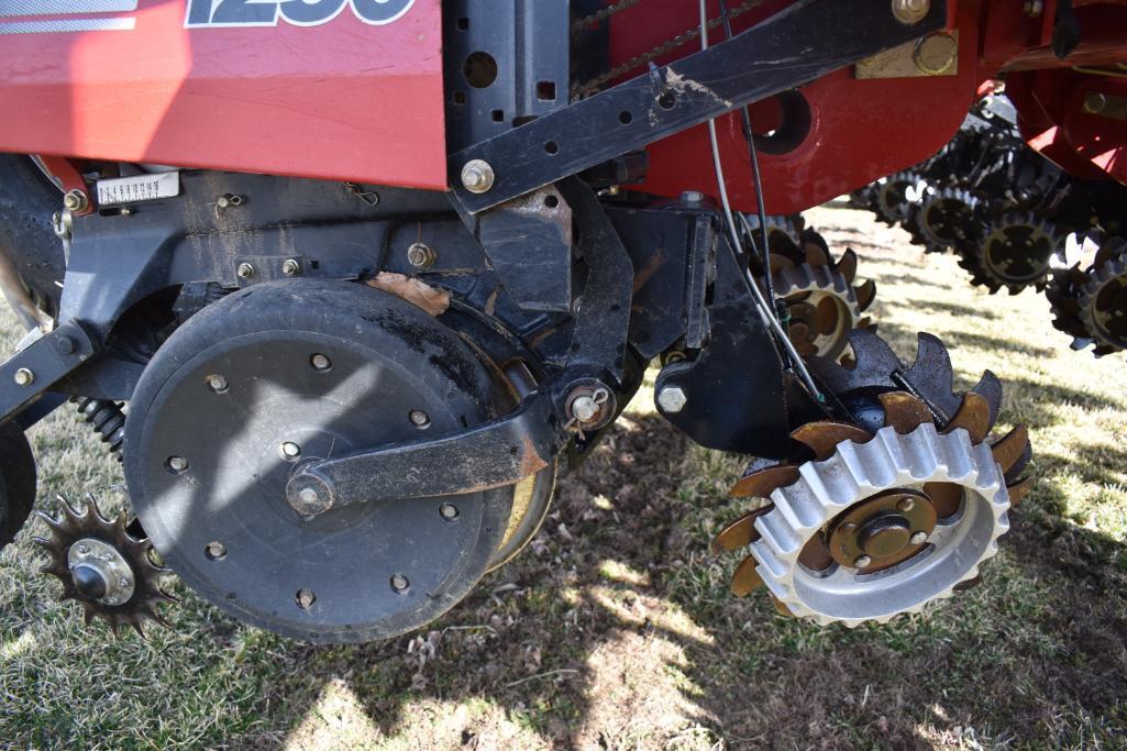 2007 Case-IH 1250 24 row 30" planter