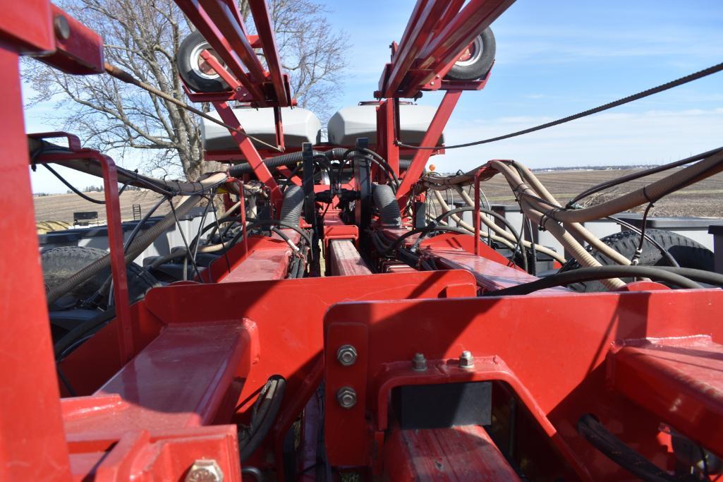 2007 Case-IH 1250 24 row 30" planter