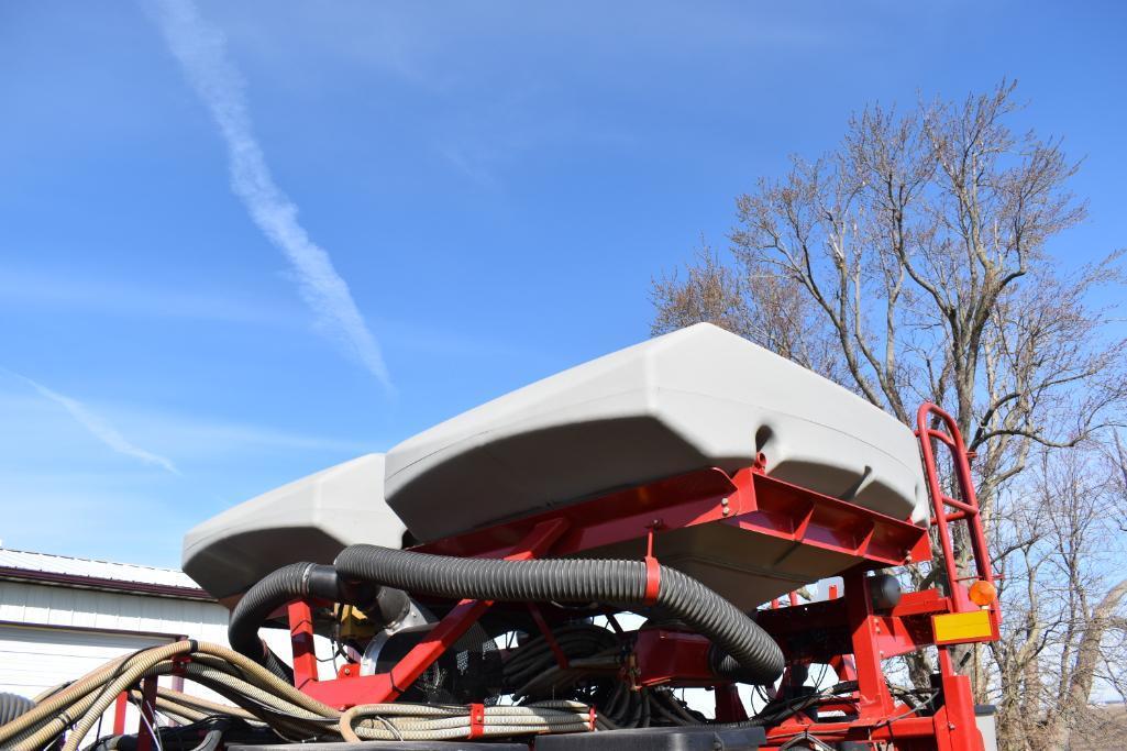 2007 Case-IH 1250 24 row 30" planter