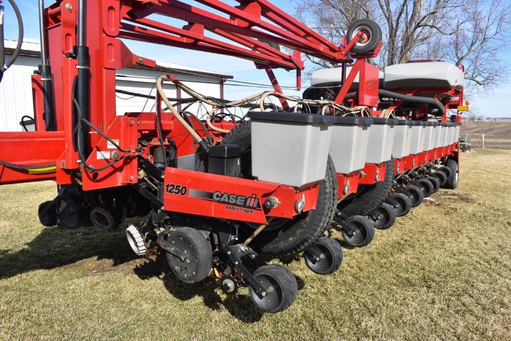 2007 Case-IH 1250 24 row 30" planter