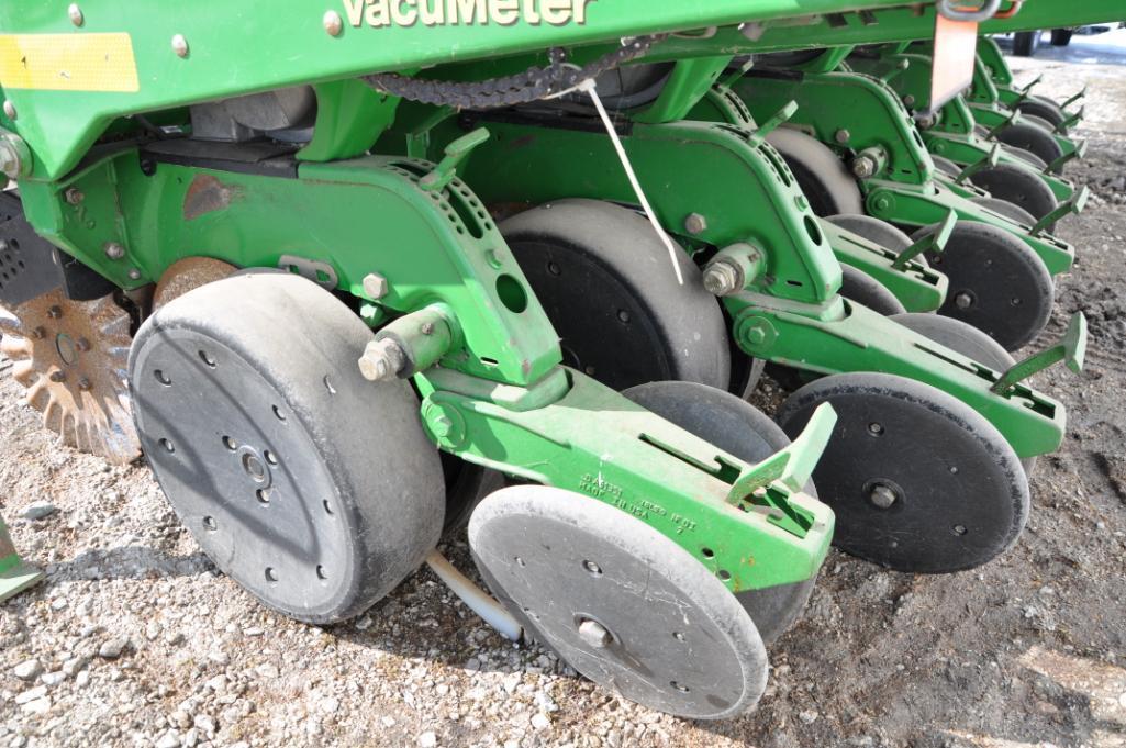 2000 John Deere 1780 6/11 planter