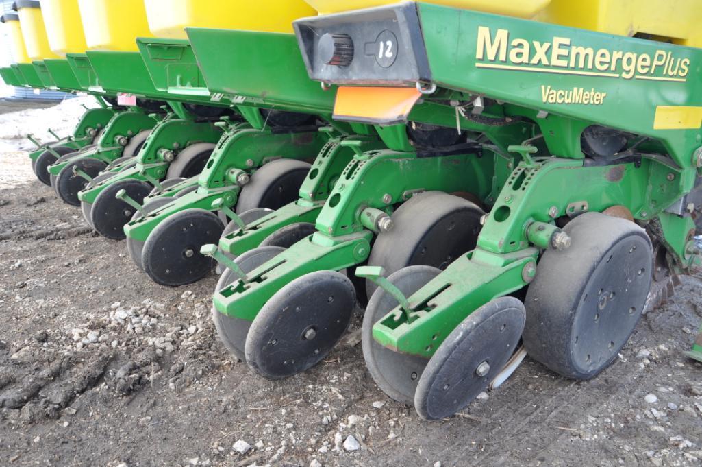 2000 John Deere 1780 6/11 planter