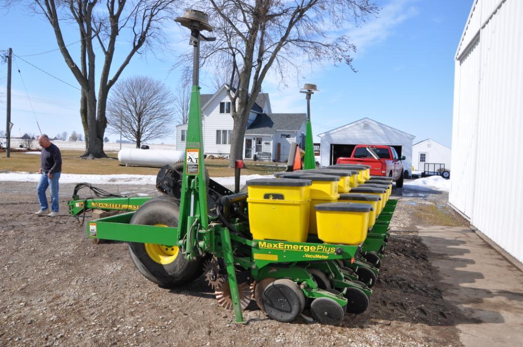 2000 John Deere 1780 6/11 planter