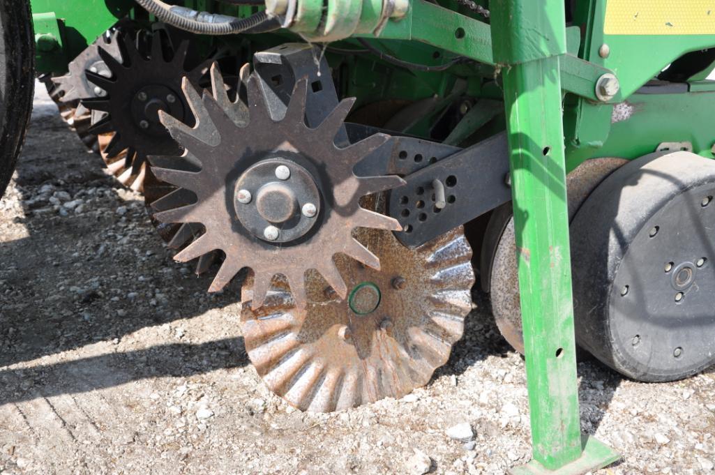 2000 John Deere 1780 6/11 planter