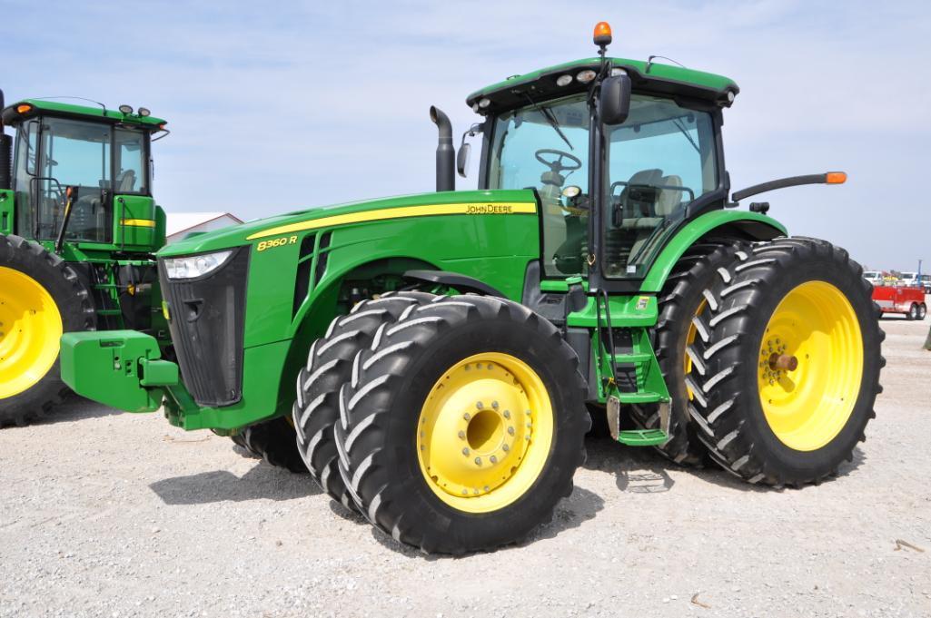 2012 John Deere 8360R MFWD tractor