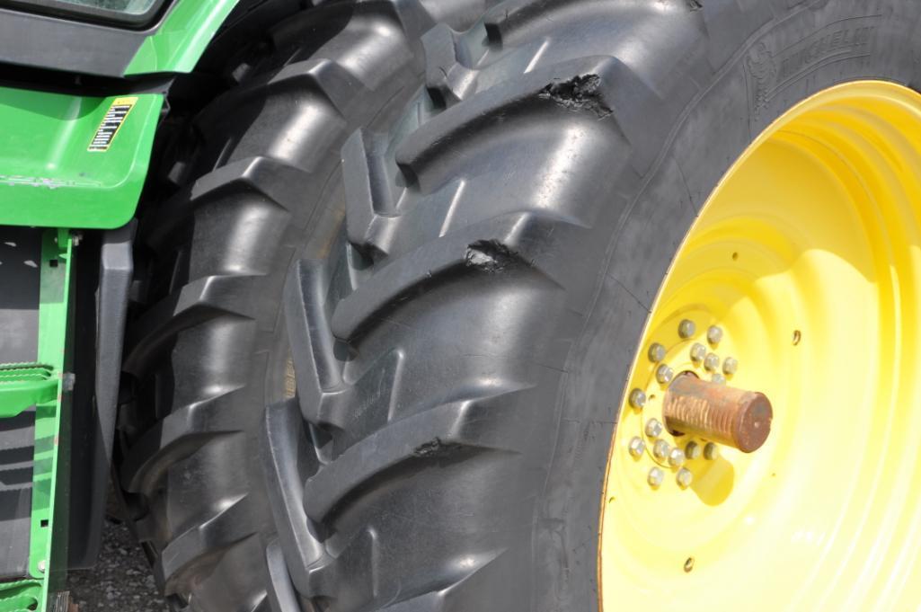 2012 John Deere 8360R MFWD tractor
