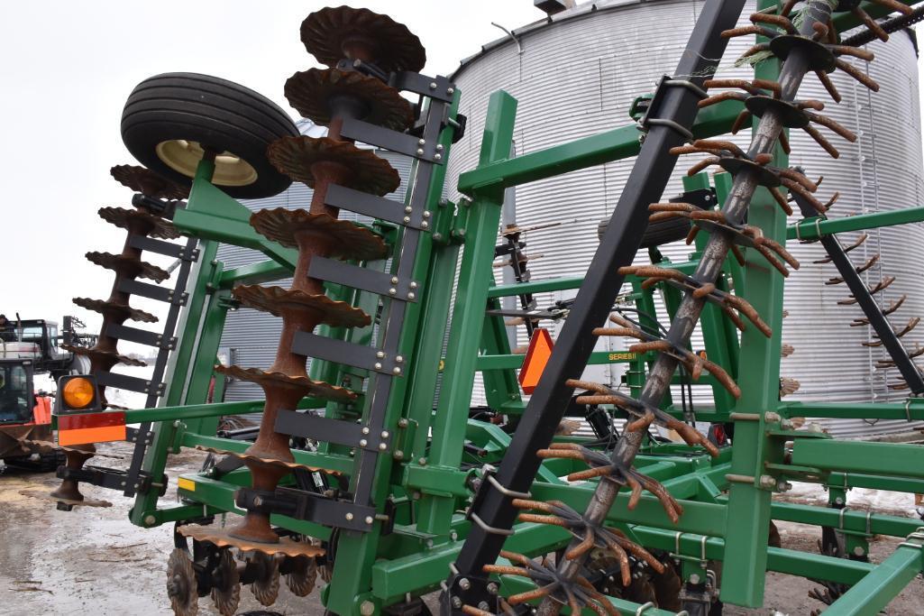 Great Plains 2400 24' "Turbo-Till" vertical tillage tool