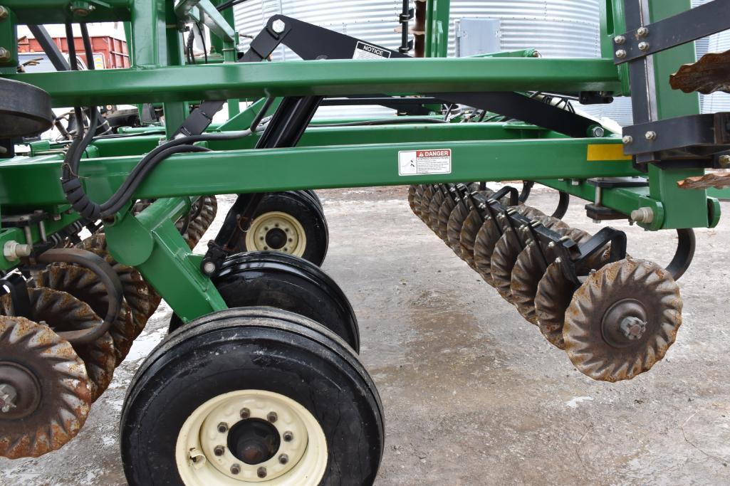 Great Plains 2400 24' "Turbo-Till" vertical tillage tool