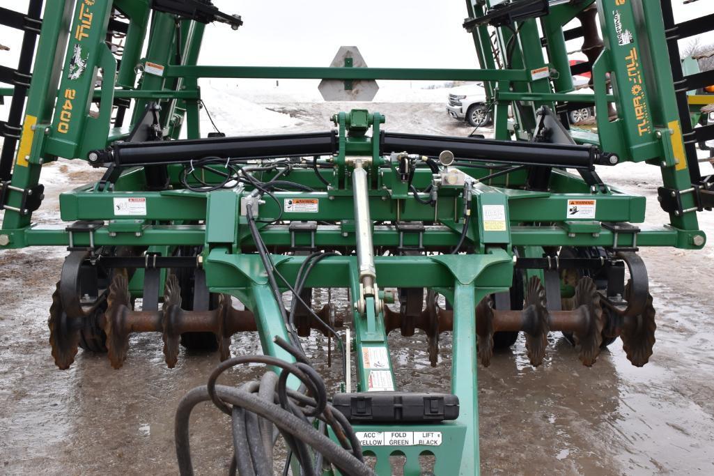 Great Plains 2400 24' "Turbo-Till" vertical tillage tool