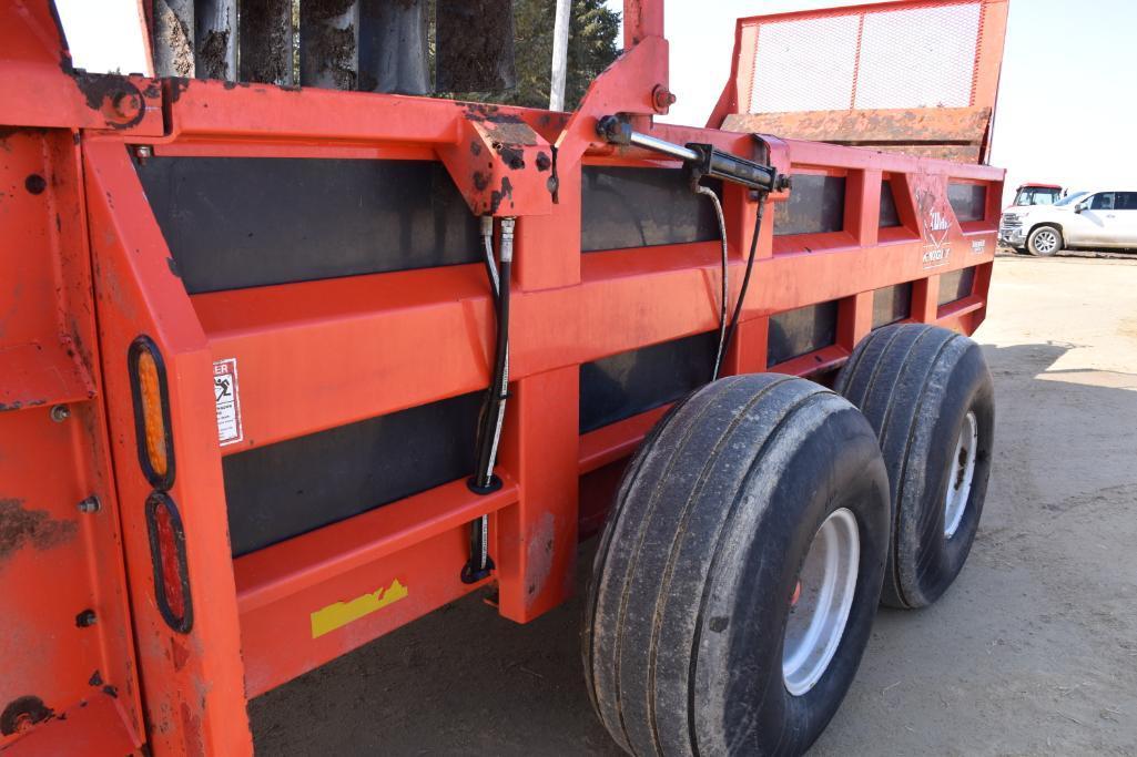 Kuhn Knight 2044 ProPush manure spreader