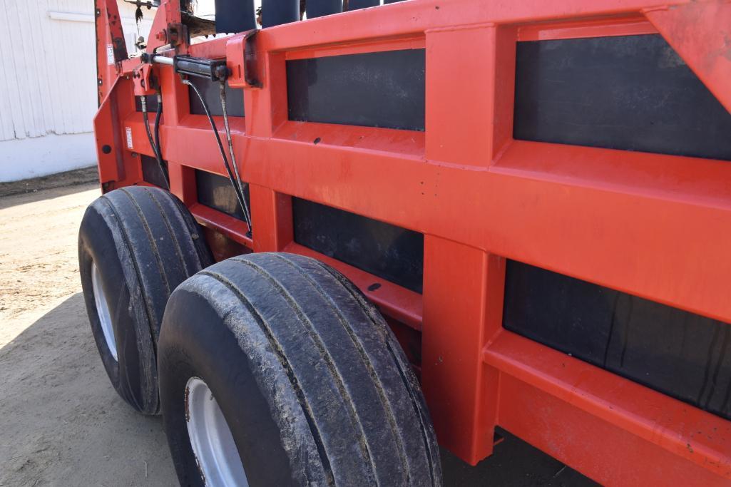 Kuhn Knight 2044 ProPush manure spreader