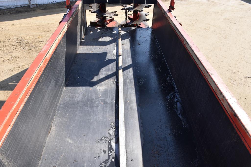 Kuhn Knight 2044 ProPush manure spreader