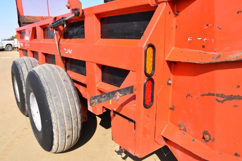 Kuhn Knight 2044 ProPush manure spreader