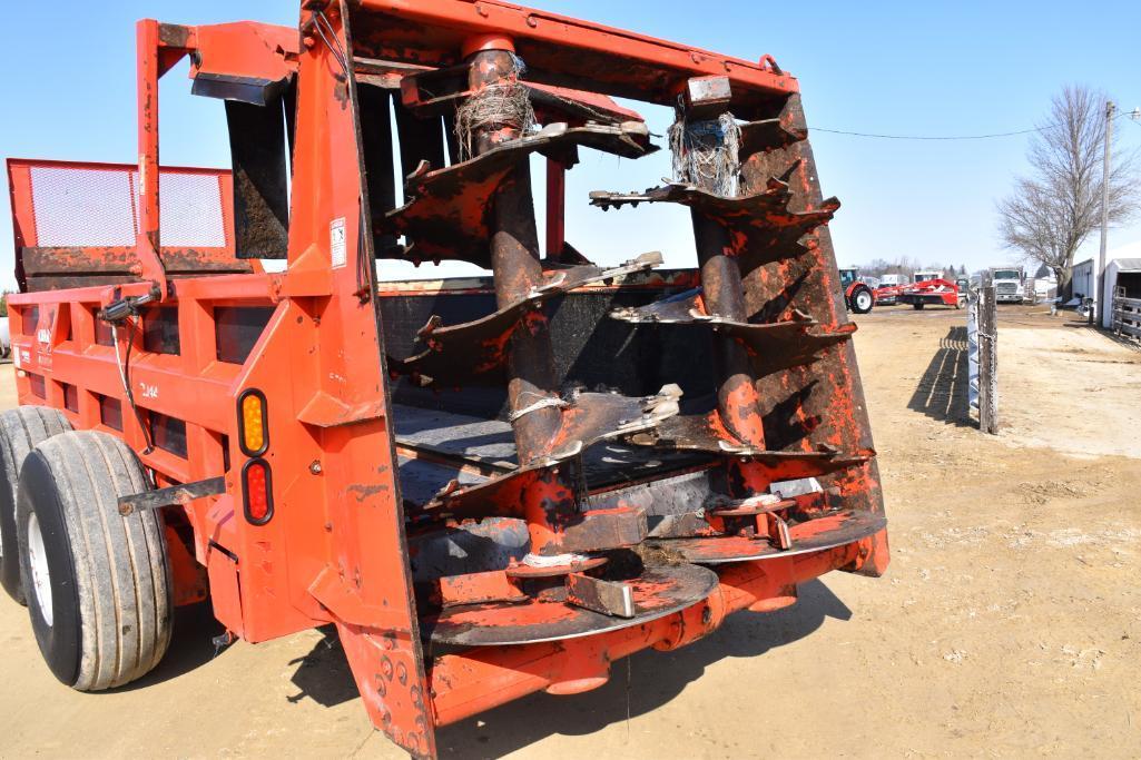 Kuhn Knight 2044 ProPush manure spreader