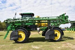 2015 John Deere R4030 self-propelled sprayer