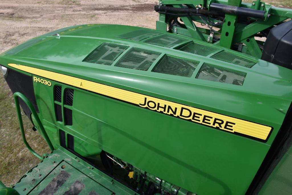 2015 John Deere R4030 self-propelled sprayer