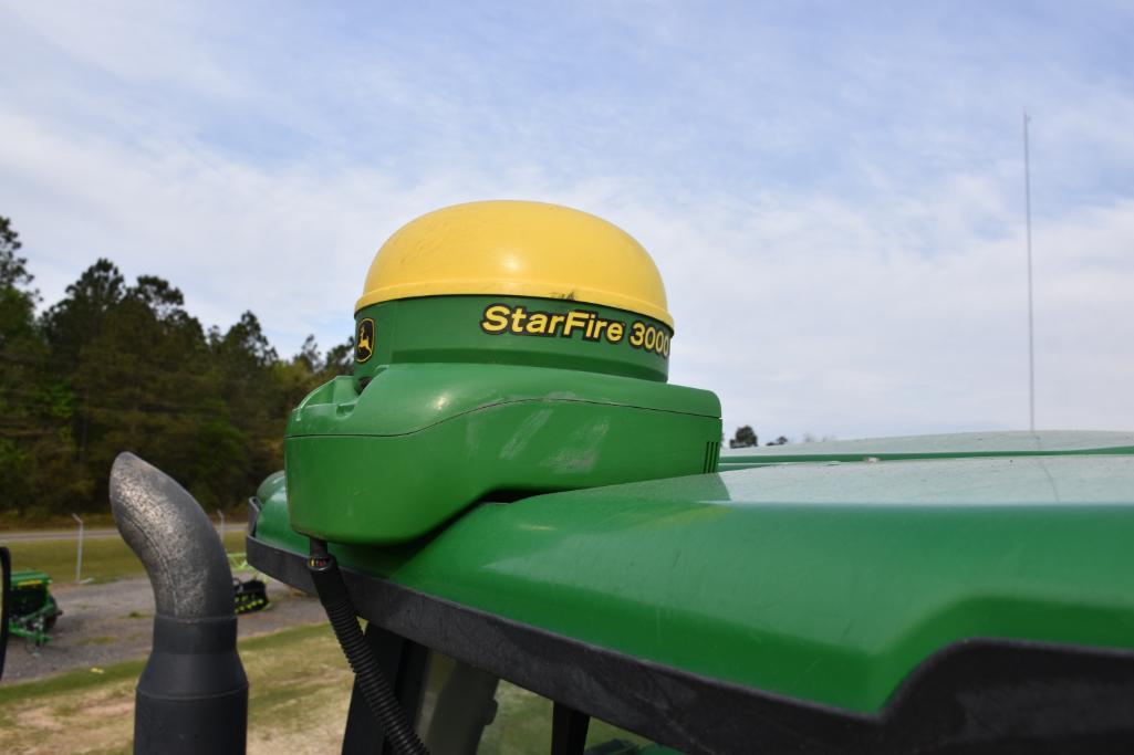 2015 John Deere R4030 self-propelled sprayer