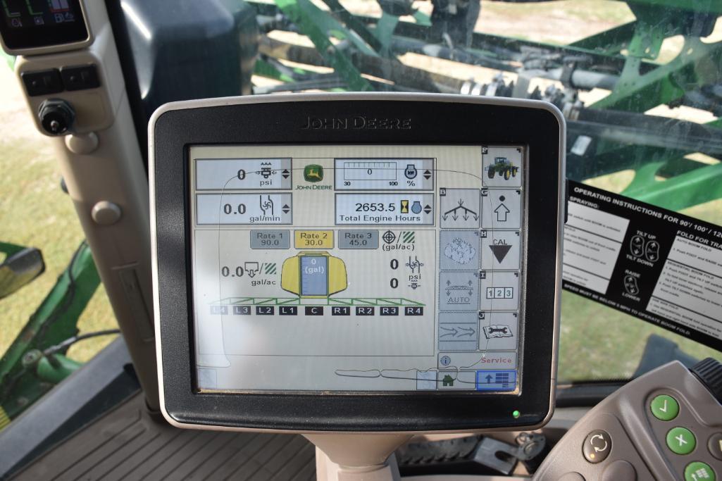2015 John Deere R4030 self-propelled sprayer