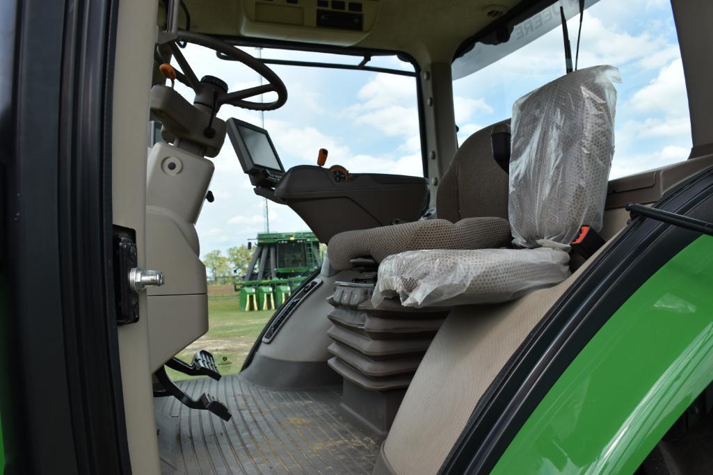 2018 John Deere 7250R MFWD tractor