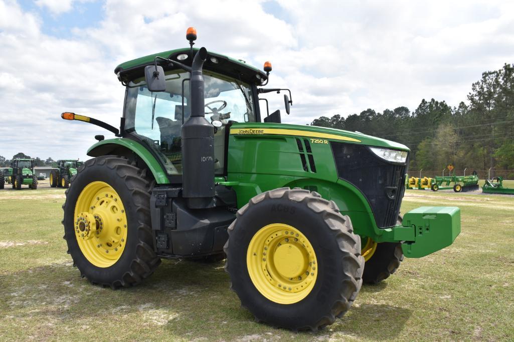 2018 John Deere 7250R MFWD tractor