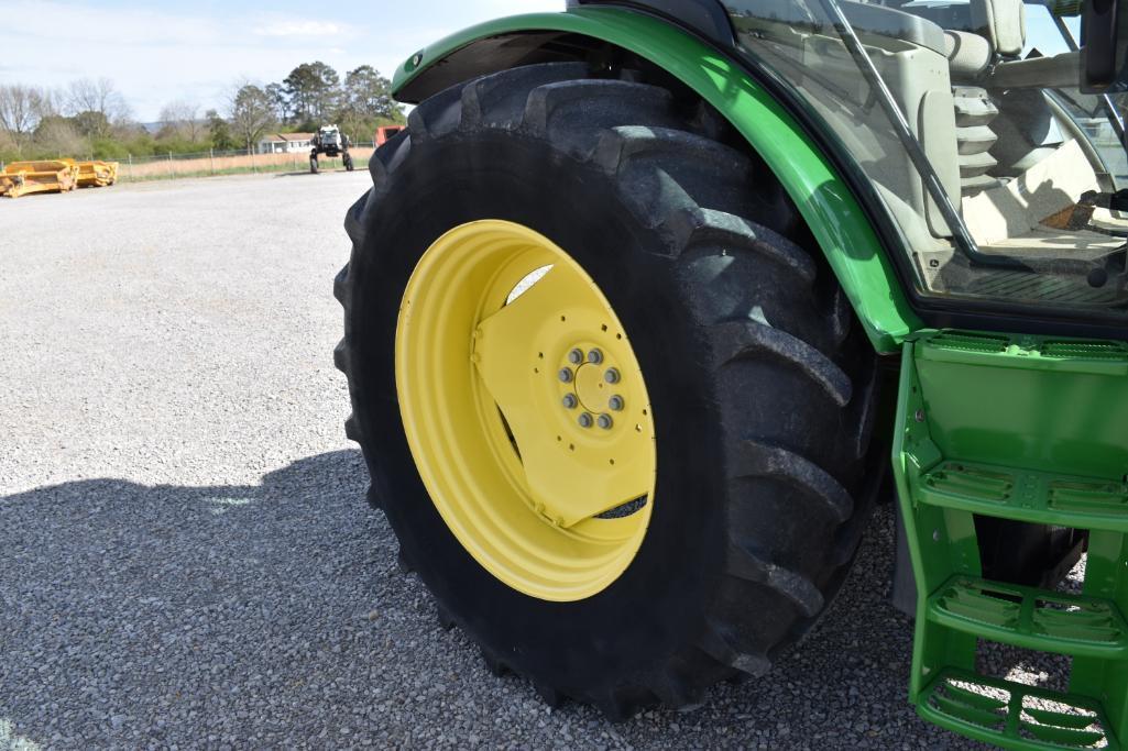 2015 John Deere 6125R MFWD tractor