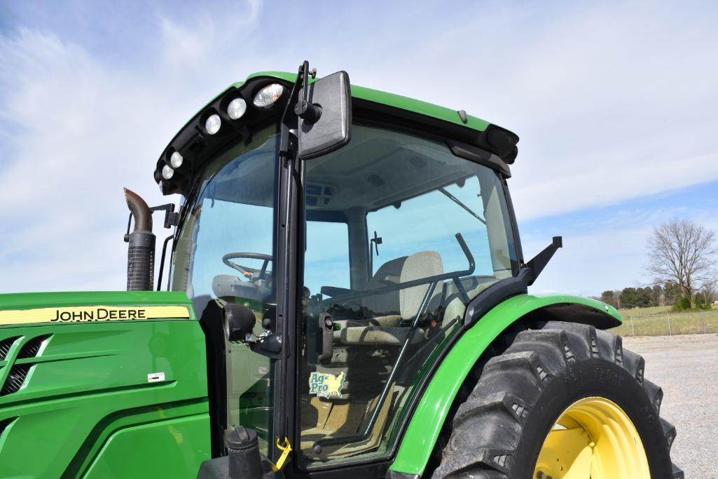 2015 John Deere 6125R MFWD tractor