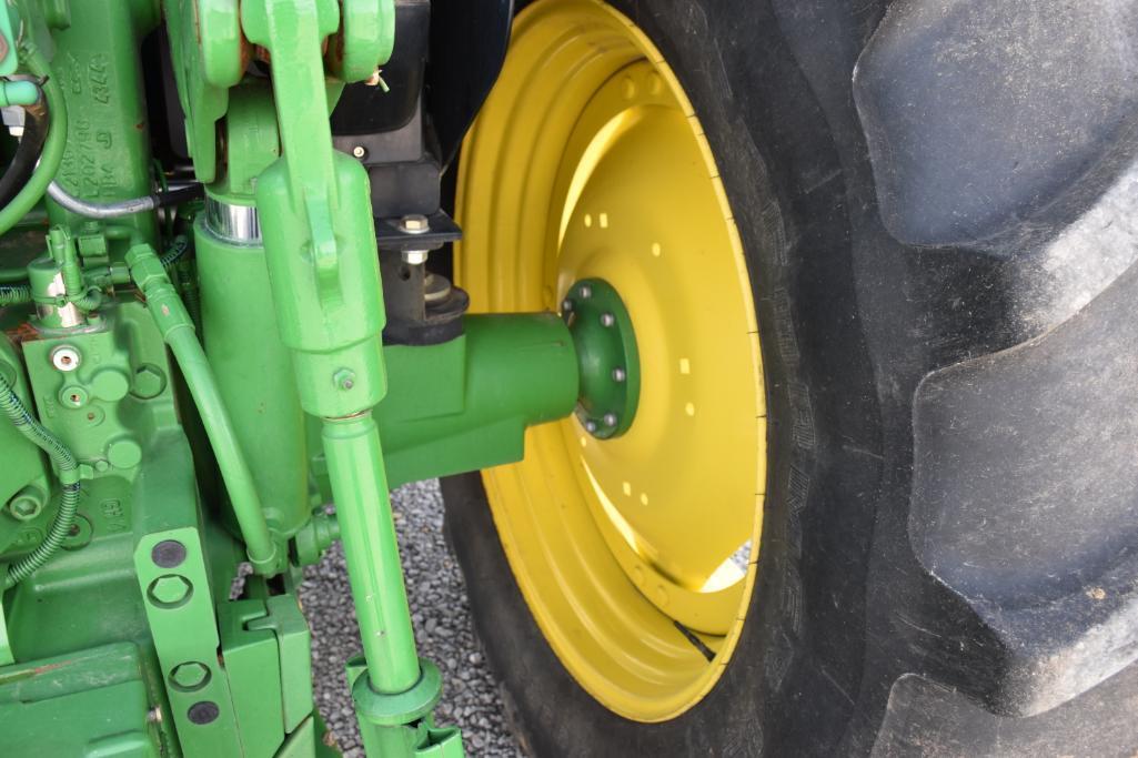 2015 John Deere 6125R MFWD tractor