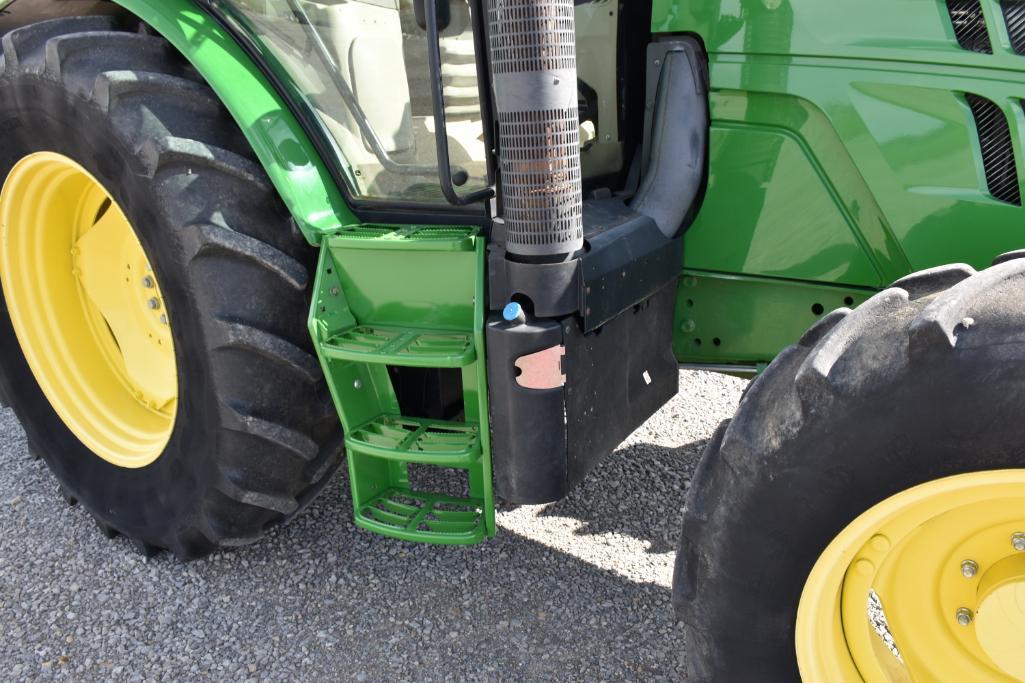 2015 John Deere 6125R MFWD tractor