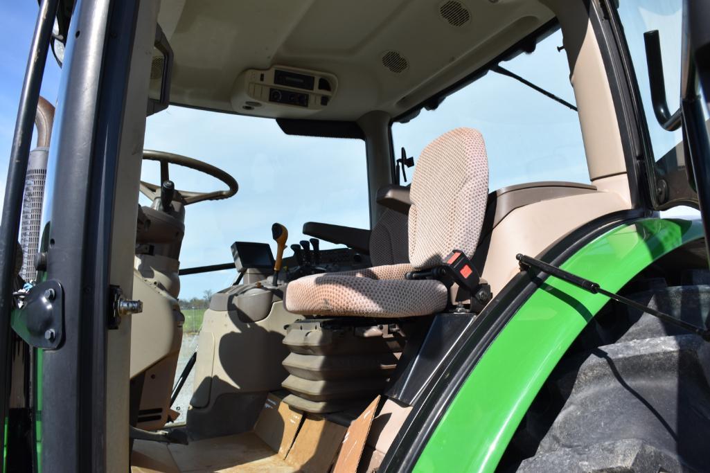 2015 John Deere 6125R MFWD tractor