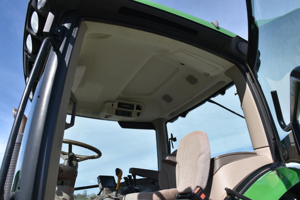 2015 John Deere 6125R MFWD tractor