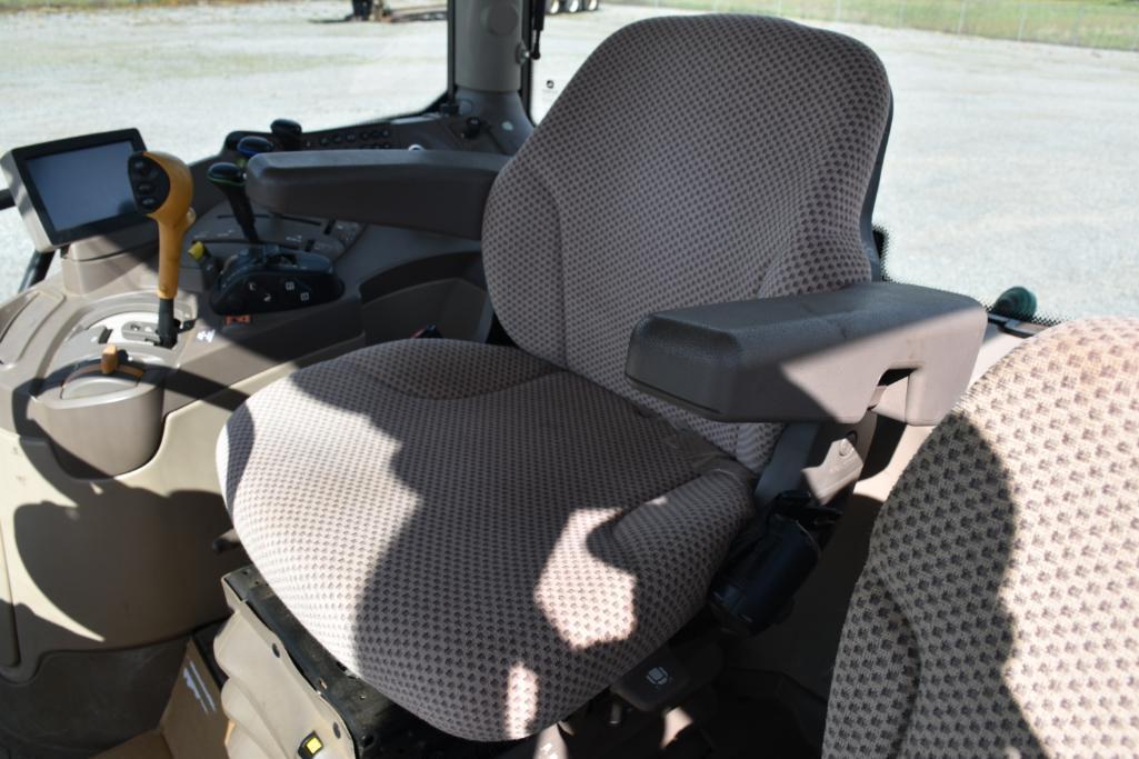2015 John Deere 6125R MFWD tractor