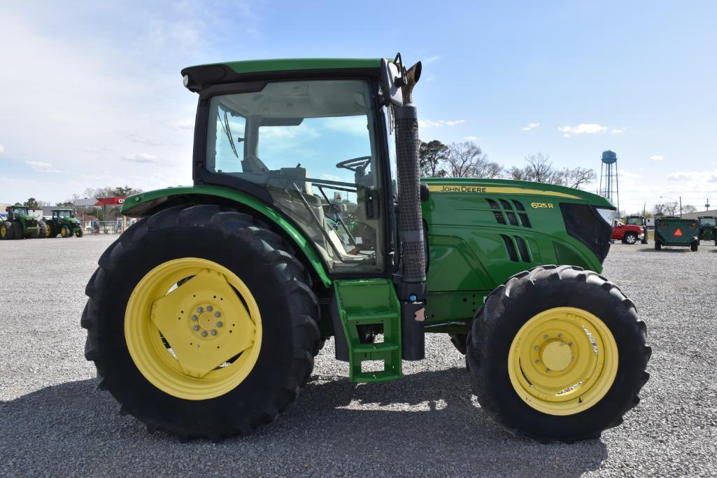 2015 John Deere 6125R MFWD tractor